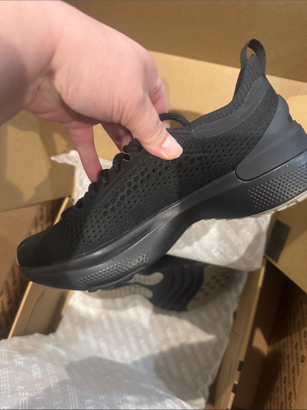 Lululemon/Women’s Chargefeel 3 Workout Shoe/Black/Grey/White/US size 7.5/NIB/NEW - Picture 12 of 16
